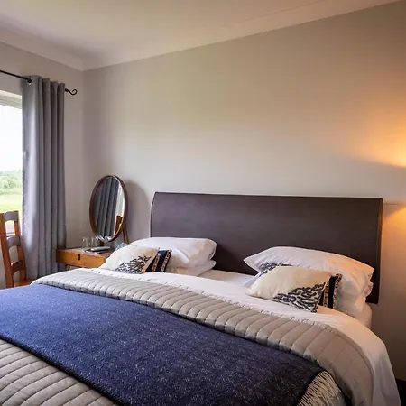 فندق مبيت وإفطار Meadows بونراتي