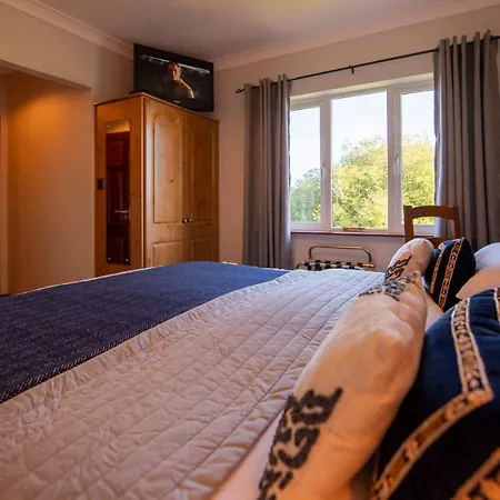 فندق مبيت وإفطار Meadows 4*