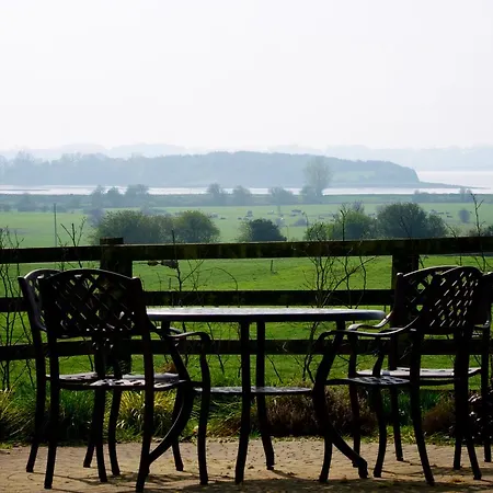 فندق مبيت وإفطار Meadows بونراتي